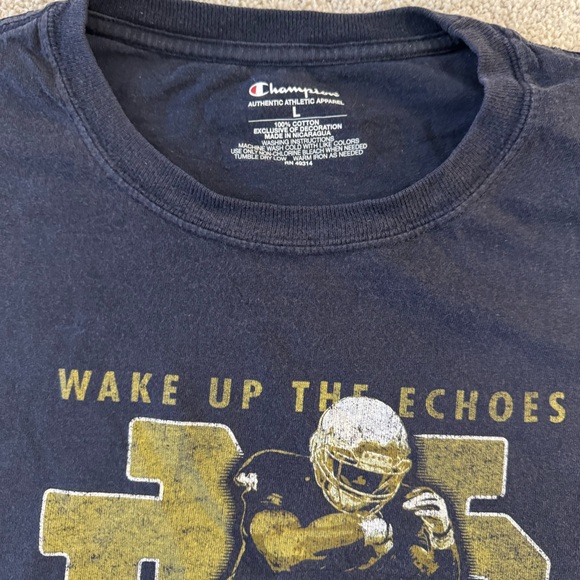 Notre Dane University T-Shirt - Picture 2 of 3